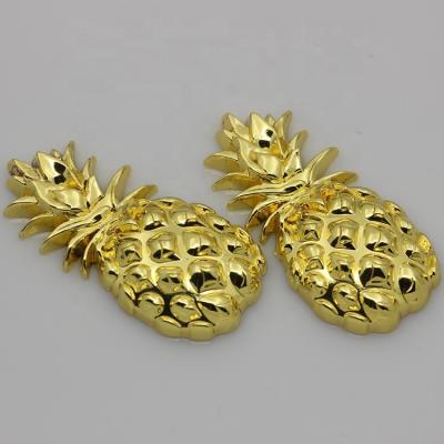 China Custom Nickel Free Fruit Gold Plated Stainless Steel Pendant Making Engraved Pineapple Logo Charm Gifts Tags For Handbag Decoration for sale