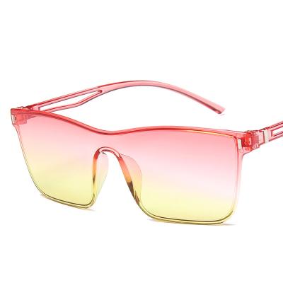 China New Trendy Fashion Sunglasses Square Ultralight Sunglasses Shape Rectangle Women Men Gradient Lens Sunglasses for sale