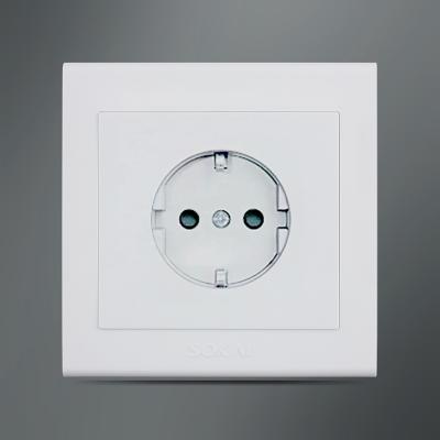 China PC & phosphor copper for home and hotel use 250V 10A 13A Schuko socket outlet outlet without lamp for sale