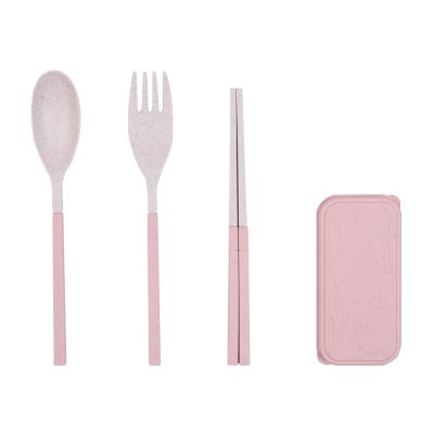 China 3pcs Wheat Straws Eco Friendly Reusable Spoon Fork Portable Cutlery Set With Box for sale