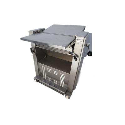 China Pig Slaughterhouse Pig Peeling Machine With Peeling Device Easy To Maintenance for sale