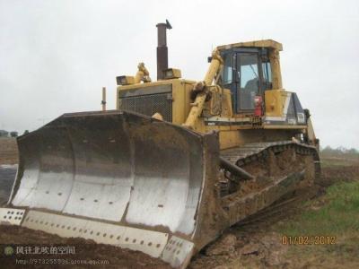 Китай Dozer D375A-3 KOMATSU первоначально для сбывания Ирака продается