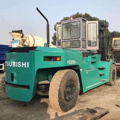 China Japan Used Diesel Forklift 30ton Mitsubishi Forklift Fd300s with High Stages for Sale Te koop