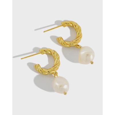 China Waterproof 18K Gold Plated C Shape Earrings S925 Baroque Pearl Twisted Hanging Drop Dangle Earrings for sale