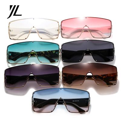 China Fashion Sunglasses 2021 Oversized Sun Glasses Shades UV400 Shield Glass One Piece Len Big Frame Sun Glasses Women for sale