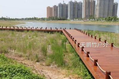 China Instalación de clavos / clips tableros de cubierta a prueba de agua resistentes a las termitas duraderos en venta