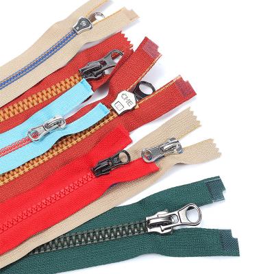 China Wholesale Custom Auto Lock Size #3 #4 #5 Resin Zipper 20cm 35cm 40cm Length For Garment Production for sale