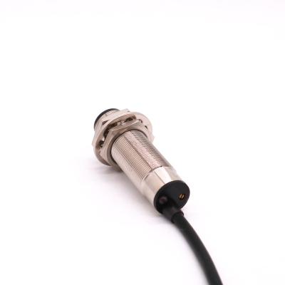 China DINGGAN M18 Industrial Automation Photoelectric Sensor Reflection PTC18 Series 30cm Distance 30VDC Diffused Metal Housing With 2m PVC Cable for sale