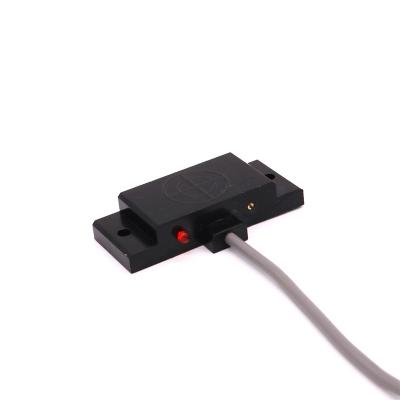 China High Quality Industrial Automation Rectangular Inductive Sensor IS50 DC 3 Wires Flush Inductive Proximity Sensor Plastic Detector for sale