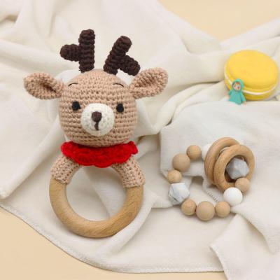 China Customized Wooden Rattle Newborn Musical Toy Animal Knitted Baby Rattles Crochet Deer Teether Baby Gym Christmas Teething Toys for sale