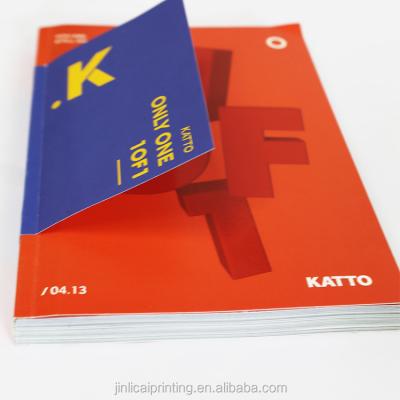 China paper & Custom Full Color Cardboard Catalog Magazine Newspaper Books Printing Softcover for sale