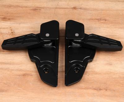 China Universal Folding Scooter Aluminum Alloy Motorcycle Foot Pegs Rear Extension Pedals For Vespa Sprint Primavera 150 2013-2020 for sale