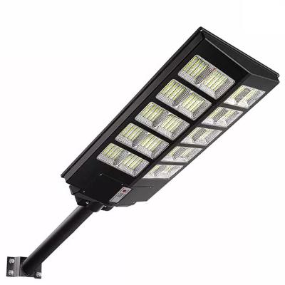 China ROAD Manufacturer Direct 60w 100w 150w 250w 400w 600w Outdoor Waterproof High Power Solar Street Lights for sale