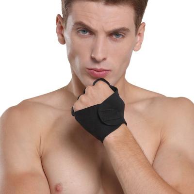 China BOOMBM Anti-Slip Custom Logo Half Finger Gloves Fitness Bodybuilding Sports Gym Breathable Gloves Men for sale