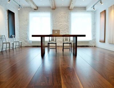 China Modern Natural American Walnut Engineered Wood Plank Flooring 190mm Wide for sale