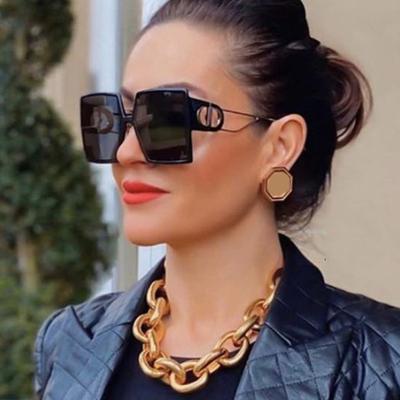 China 2022 luxury oversized sunglasses 2021 ladies square frame women's wholesale hot sale fashion sunglasses for sale