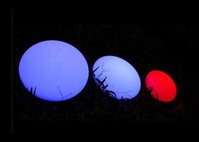 China 16 wieder aufladbare kleine LED Ball-Lichter der Farbefür Beleuchtungs-Dekoration im Freien zu verkaufen