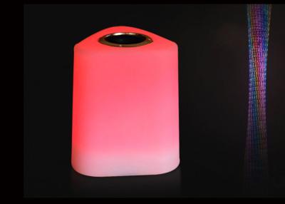 China 3 Farben, die LED ändern, berechnen Lichtes/3D geformter LED-Würfel-Bluetooth-Sprecher zu verkaufen