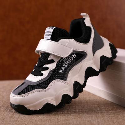 China Flat 2020 Summer Fashion Children's Sports Shoes Hollow Out To Mesh Boys Girls Breathable Sneakers for sale