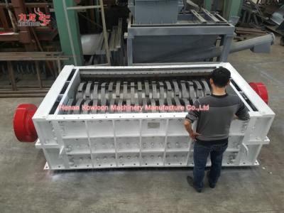 China High Efficiency Double Shaft Shredder Machine Three Phase For Rubber Tire for sale