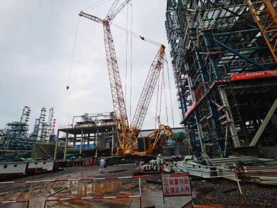 China 2021 400t XCMG Heavy Crawler Crane Main Boom 84m Counterweight 400t for sale