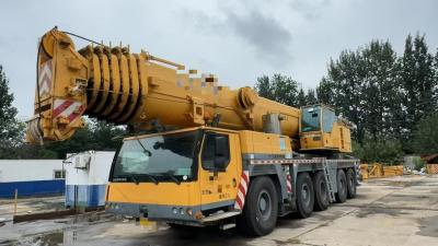 China 2011 200t Liebherr Truck Crane 370kW Power With Main Boom 72m Tower Jib 28m for sale