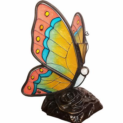 China Creative Metal Base Pink Night Light Decoration Mosaic Glass Shade Butterfly Bird Table Lamp for sale