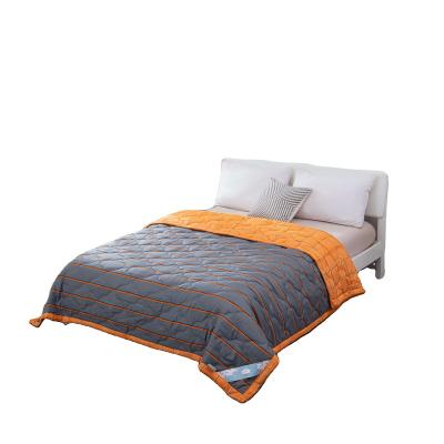 China Sustainable Customizable Soft Microfiber Cotton Comforter Bedding Comforter Summer Comforter for sale