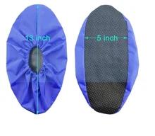 Cina 20g Elastic Non Woven Dotted Sole Shoe Covers For Indoor Activities in vendita