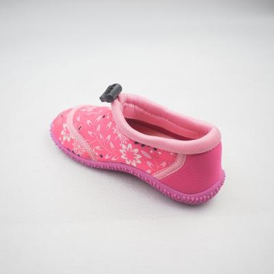 China Fashion\Comfortable\Durable\Breathable Kids Beach Swimming Shoes with soft insole for a comfortable fit for sale