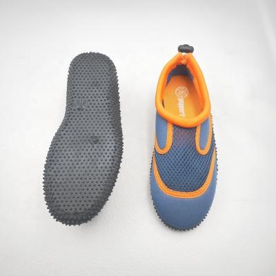 China Fashion\Comfortable\Durable\Breathable Kids Beach Shoes For Water Sport Non-slip Aqua Shoes for sale