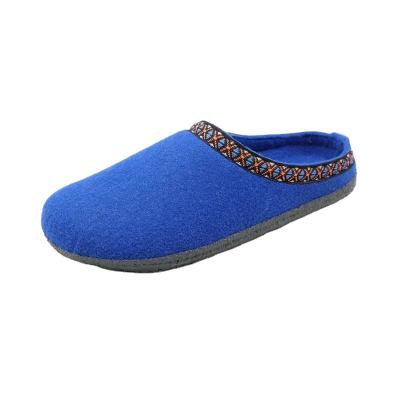 China 2022 fashion trend warm slipper wool felt upper rubber outsole black with gray felt for sale