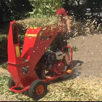 China Easy Start Shaft Branches Mobile Cutter Chipping Machine 3 Phase Industrial Wood Chipper Mobile Electric Wood Chipper Shredder for sale