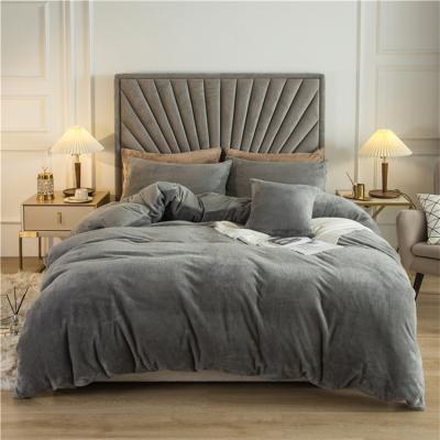 China Nondisposable Designer Brands Skin-Friendly Bed Velvet Duvet Cover Comforter Set for sale