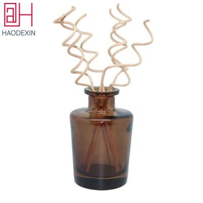 China HAODEXIN 200ml Glass Bottles Classic Custom Decorative Diffuser Amber Brown Aroma Reed Diffusers With Rattan Stick Air Freshener for sale