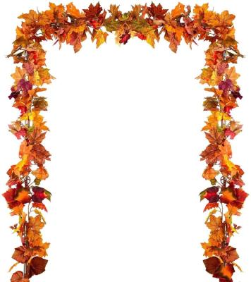 China Industrial Faux 5.8Ft Autumn Leaves Vine Artificial Fall Maple Leaf Hanging Garland For Thanksgiving Party for sale