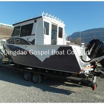 Chine Aluminum Deep V Hull Luxury Aluminum Boats With Enclosed Cabin For Family Relaxing à vendre