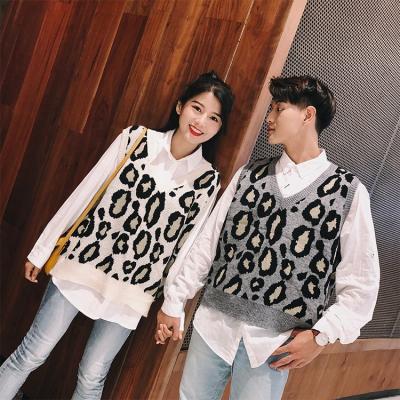 China Anti-wrinkle Spring Korean Autumn Couples V-Neckline Anti-pilling Knitted Pullover Sweater Sleeveless Vest for sale