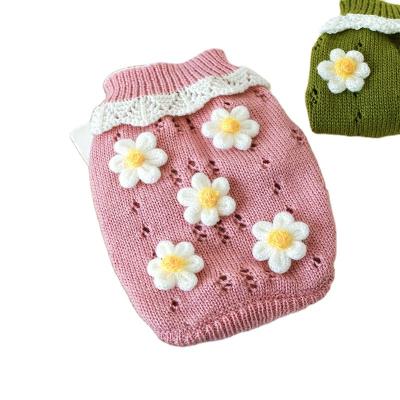 China Autumn and winter sustainable new products warm and comfortable dog sweater clothes pet cat clothes flower flower sweater for sale