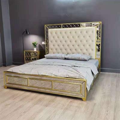 China New Style Diamond Headboard Bedroom Furniture Custom Made High Quality Mirrored Tufted Queen Size Bed Luxury Modern Furniture Gude Bed for sale