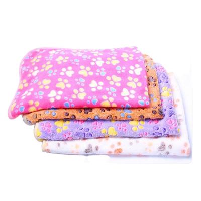 China Warm Thickened Pet Stocked Coral Cushions Flannel Fleece Dog Blanket Blanket with Cute Paw Prints for sale