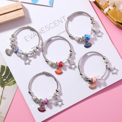 China 2020 Fashionable DIY Ethnic Beaded Ethnic Shell Bracelet Love Charm Bracelet Female Crystal Female Star Bracelet for sale