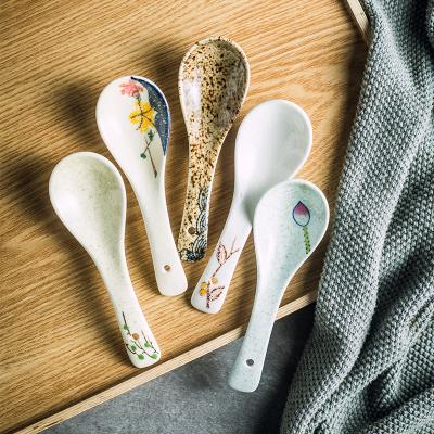 China Viable Restaurant Home Use Hotel Spoon Ramen Rice Soup Ceramic Hand Painted Spoons for sale