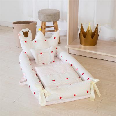 China Hot Sale Modern Newborn Cradle Soft Breathable Hutch For Baby Sofa Newborn Hutch for sale