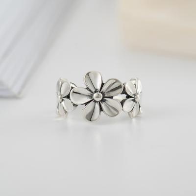 China New Design Fashion Ladies 925 Silver Flower Shape Ring Adjustable For Girls for sale