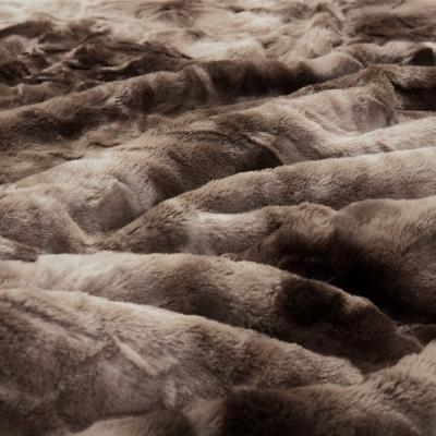 China Yongxin Polyester Anti-static Luxury Fur Fabric High Quality 100% Faux Fur Fabrics for sale