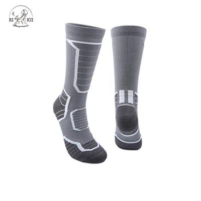 China BQ-A 021 Good Quality Mens Gray Sports Crew Socks QUICK DRY for sale