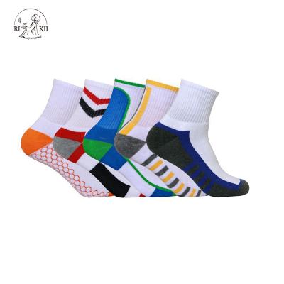 China BQ-A 006 Tops Athletic Sports Soft Thermal Most Comfortable Cushioned Socks QUICK DRY Best For Feet Terry Sweaty Sports Socks for sale