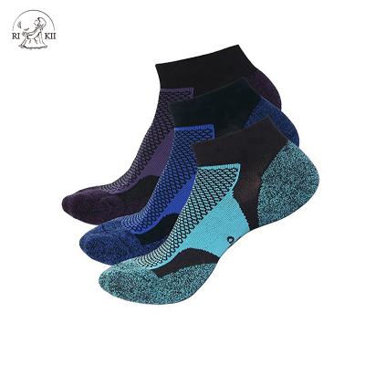 China BQ-A 007 QUICK DRY good quality sport padded athletic ankle cushioned thick running sports socks for sale