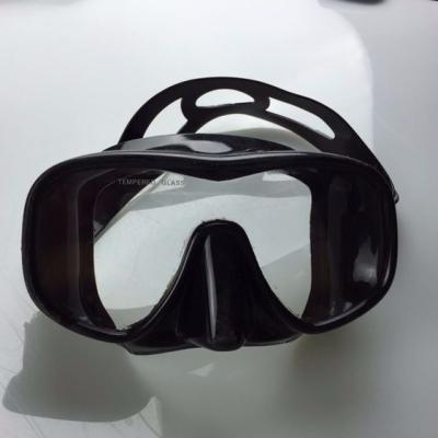 China Snorkel Mask All Black One Piece Diving Mask For Freedive for sale